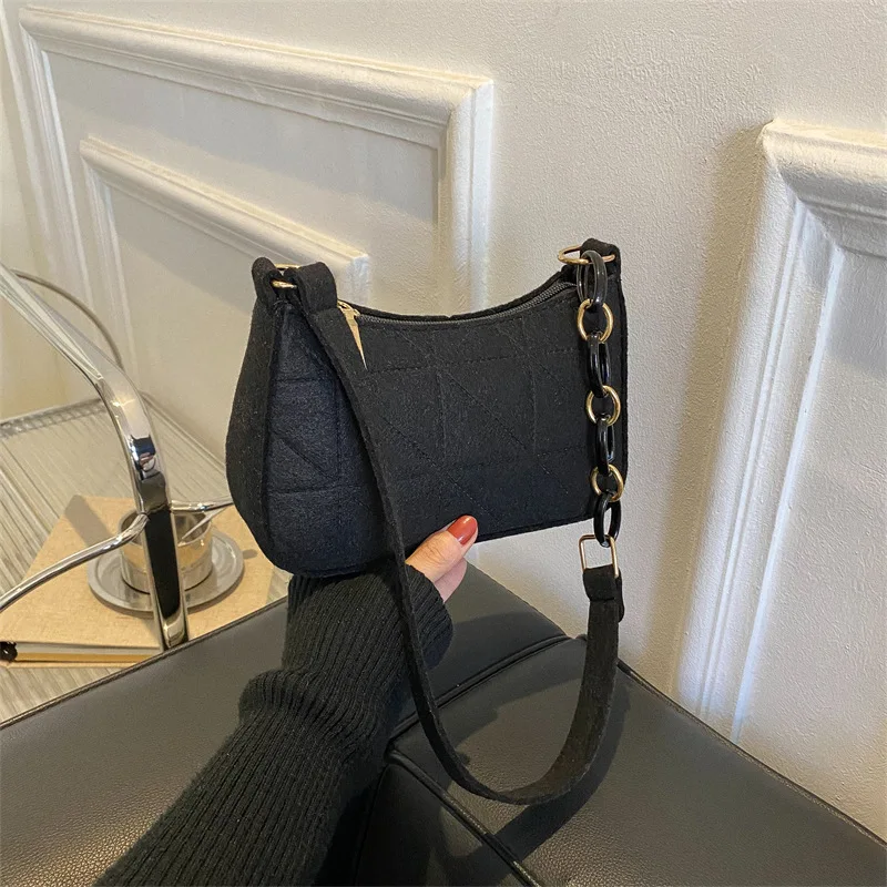 Fashion Women Underarm Shoulder Bags Pu Leather Half Moon Armpit Ladies Black And White Handbags Brand Designer Trend Purse 2024