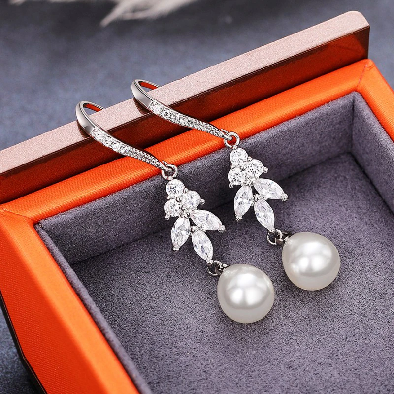 Huitan Aesthetic Simulated Pearl Earrings for Women Silver Color Wedding Party Daily Wear Temperament Elegant Lady\'s Ear Jewelry