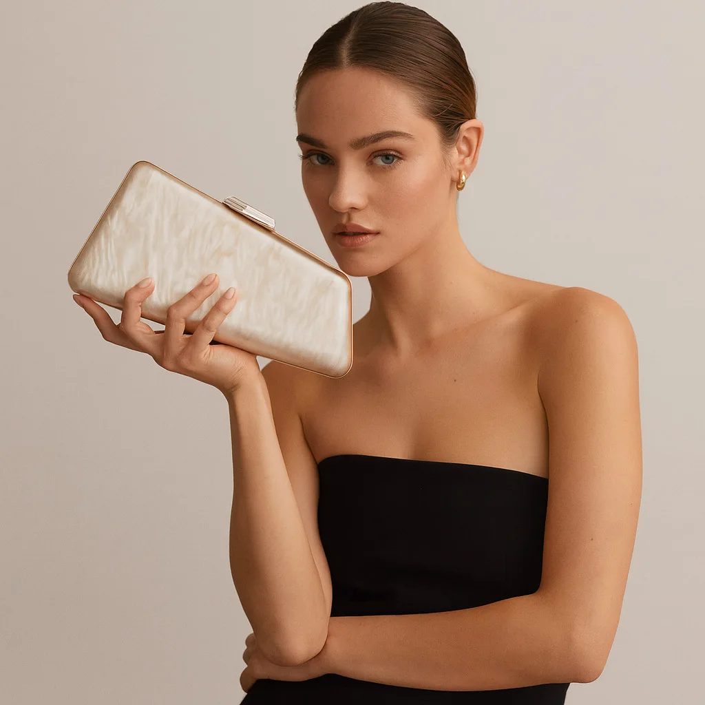 

New Style Women's Single-shoulder and Cross-body Bag with Unique Hardware Clips and Acrylic Material Fashionable Evening Handbag