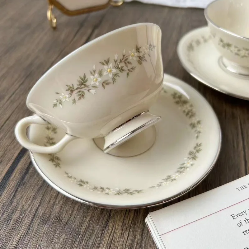British Vintage Coffee Cup and Saucer Set Pre-Owned Cup Ceramic Exquisite English Afternoon Tea Set Mugs Coffee Cups