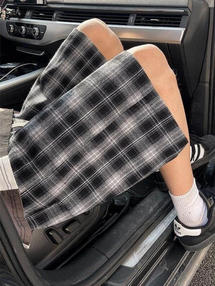 

Мужские летние тонкие свободные повседневные шорты в клетку в стиле ретро из Гонконга, прямые брюки средней длины, дышащие шорты до колена