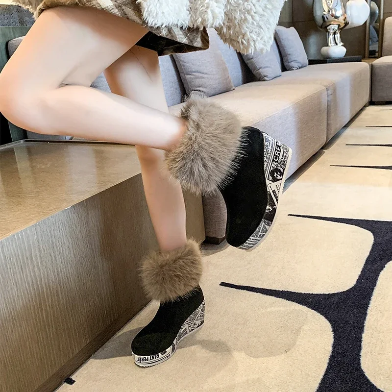 أحذية الموضة النسائية الفاخرة القطيفة في الخريف والشتاء الجديدة عالية الجودة أحذية بوت قصيرة كعب سميك وحيد أفخم الأحذية النسائية #6