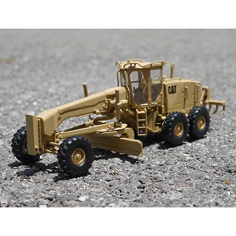 N 55252 1:50 MILITARY  CAT120M Motor Grader Die cast Model Toys