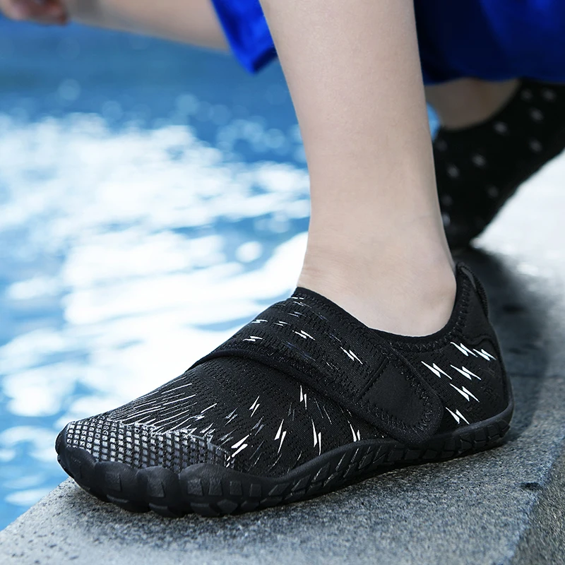 New Children Water Shoes Barefoot jump rope Five Fingers Shoes Swimming Breathable Hiking Wading Beach Outdoor Upstream Sneakers