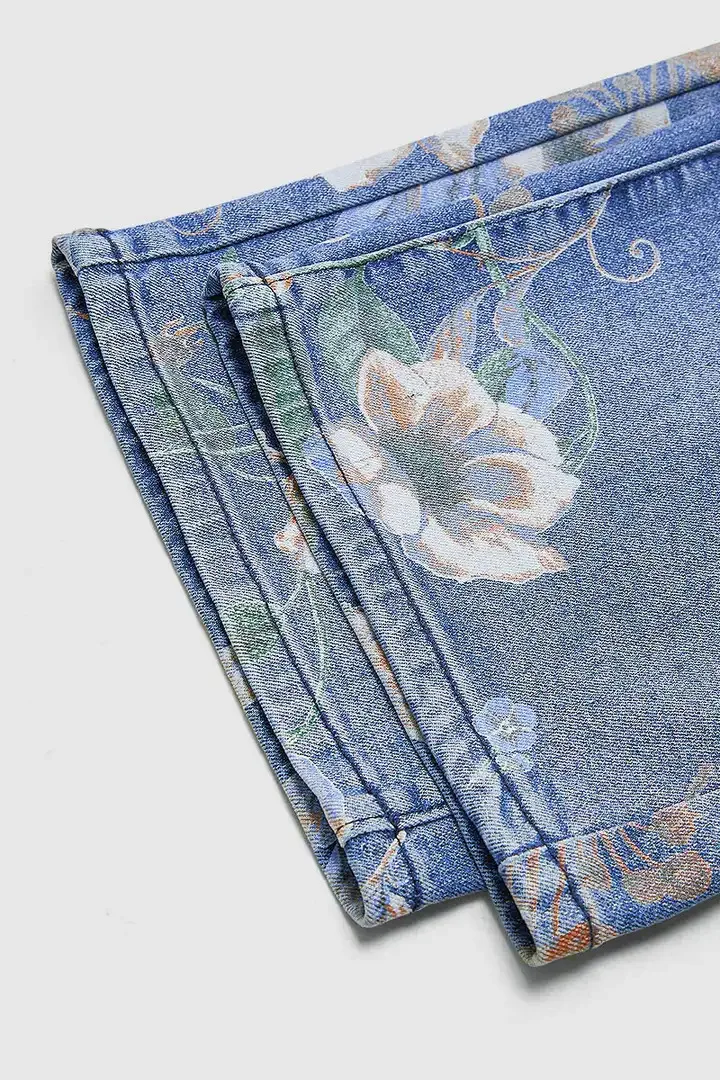New for 2026: Women's Blue High-waisted Stretch Jeans, Vintage-style Loose-fit Wide-leg Denim Pants with A Floral Print.