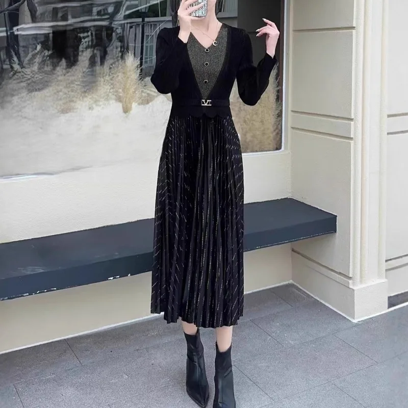 Europa Nuovo Miyake Pieghettato Abito lavorato a maglia da donna Vita Brillante Seta Pieghettata Gonna di media lunghezza Pendolare Abbigliamento elasticizzato di grandi dimensioni