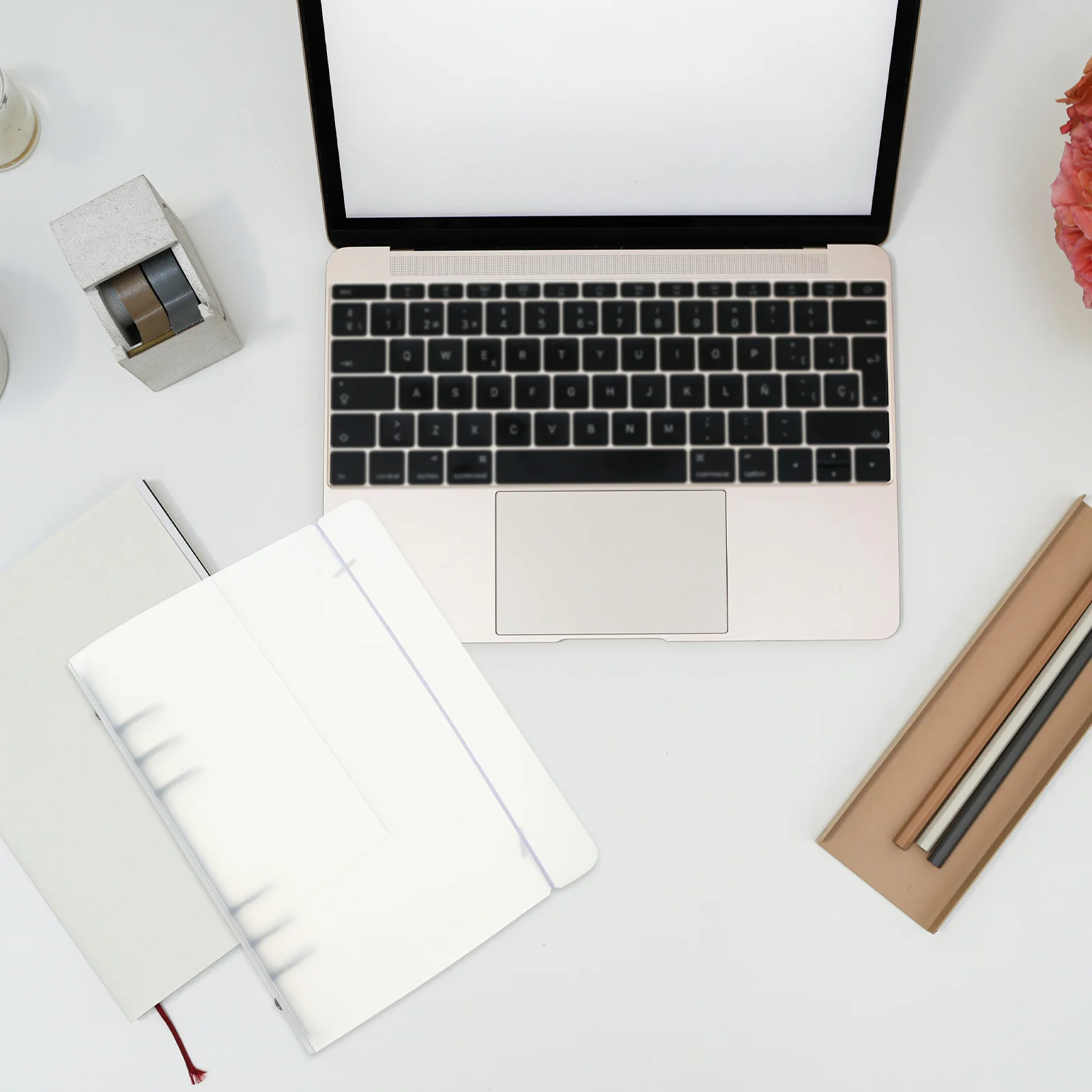 

2Pcs Hand Account Cover Shell A5 Portable Sturdy Binder for School Office Music Scores Document Organizer Reusable Notebook