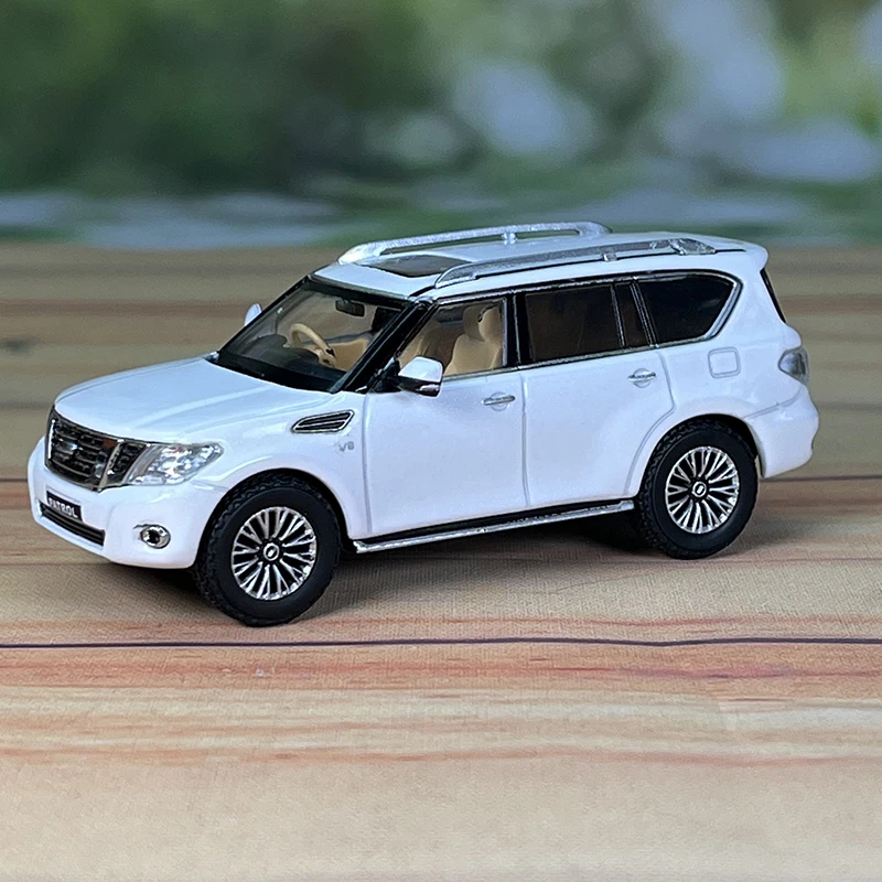 GCD 1:64  Patrol Y62 SUV Diecast Alloy Car Model