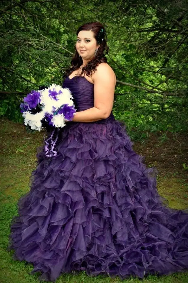 Ruffled Tiers Purple Tulle Wedding Dress Sweetheart Neck A-Line Gothic Bridal Gowns Long Vintage Vestidos De Novia Back Lace-Up