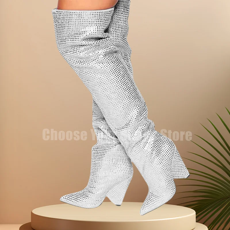 Le più nuove decorazioni con strass a punta sopra il ginocchio Stivali con tacco alto Tacchi a spillo Stivali lunghi Scarpe eleganti da donna Rosa