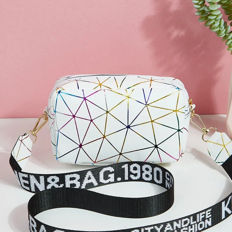 

Fashion Laser Shoulder Square Bag PU Leather Crossbody Bag Messenger Bag Female Small Trendy New Satchel Bag Bolsa