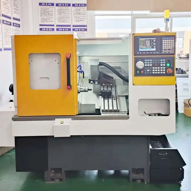 4-osiowe, skośne łóżko Min. wytaczadła Wytrzymały uchwyt elektryczny Tokarka CNC Hine