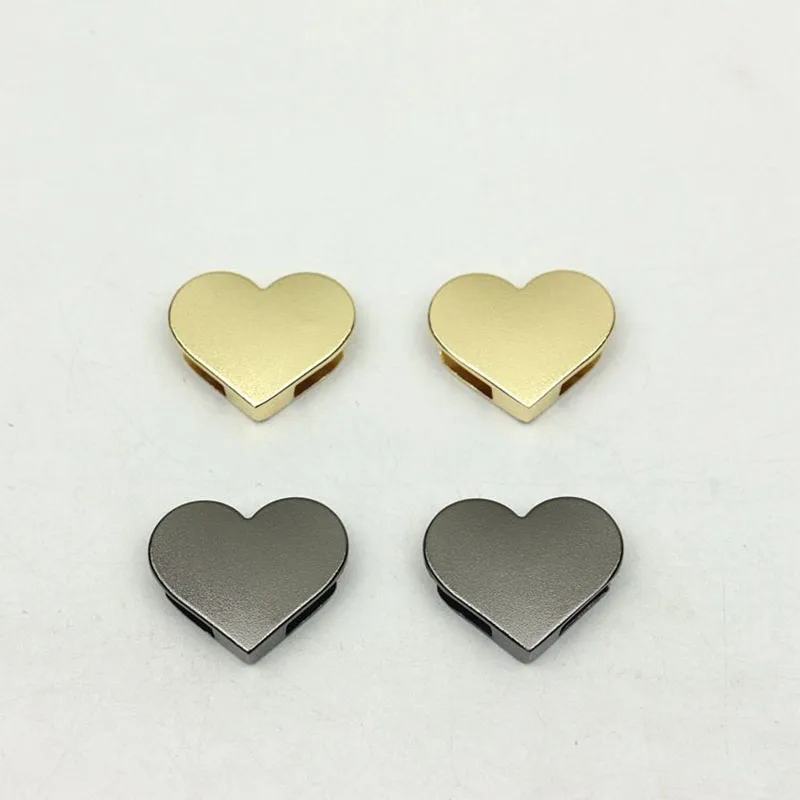 

5Pcs 36x30mm Love Heart Screw Side Clip Decorate Buckle Bag Hardware Hook Accessories DIY Garment Handbag Hanging Hooks Pendant