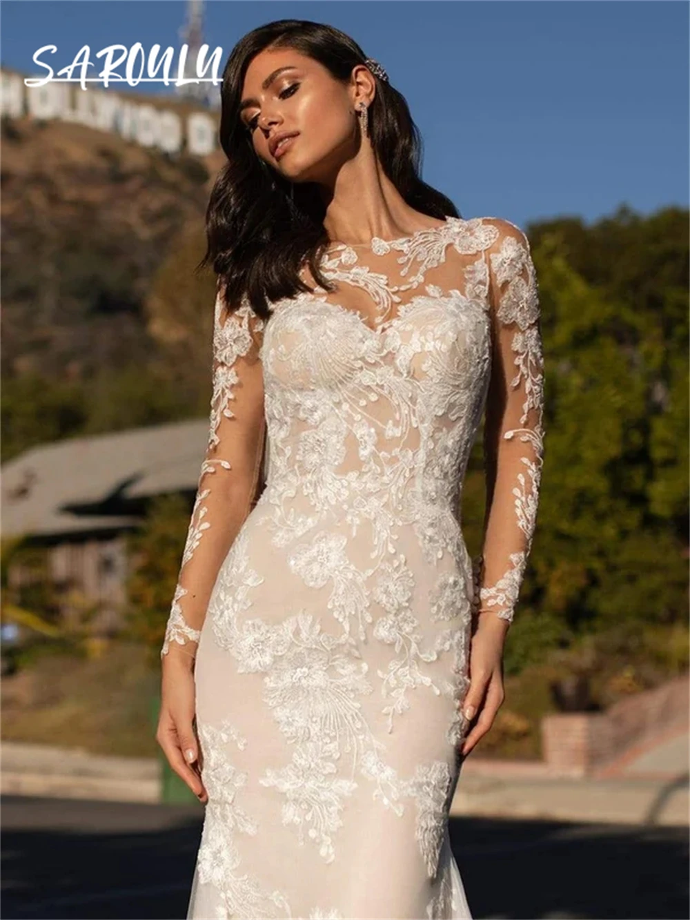 Classic Long Sleeve Wedding Dress With Lace Details Bohemian Bride Dresses Illusion Neckline Backless Bridal Gown