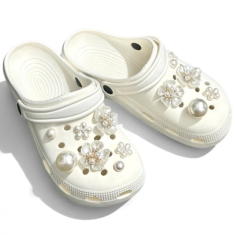 Luxury 3D White Flowers Pearl Women Summer Garden Shoe Charms Set Accessories Hole Shoe Buckle DIY Detachable Decorations