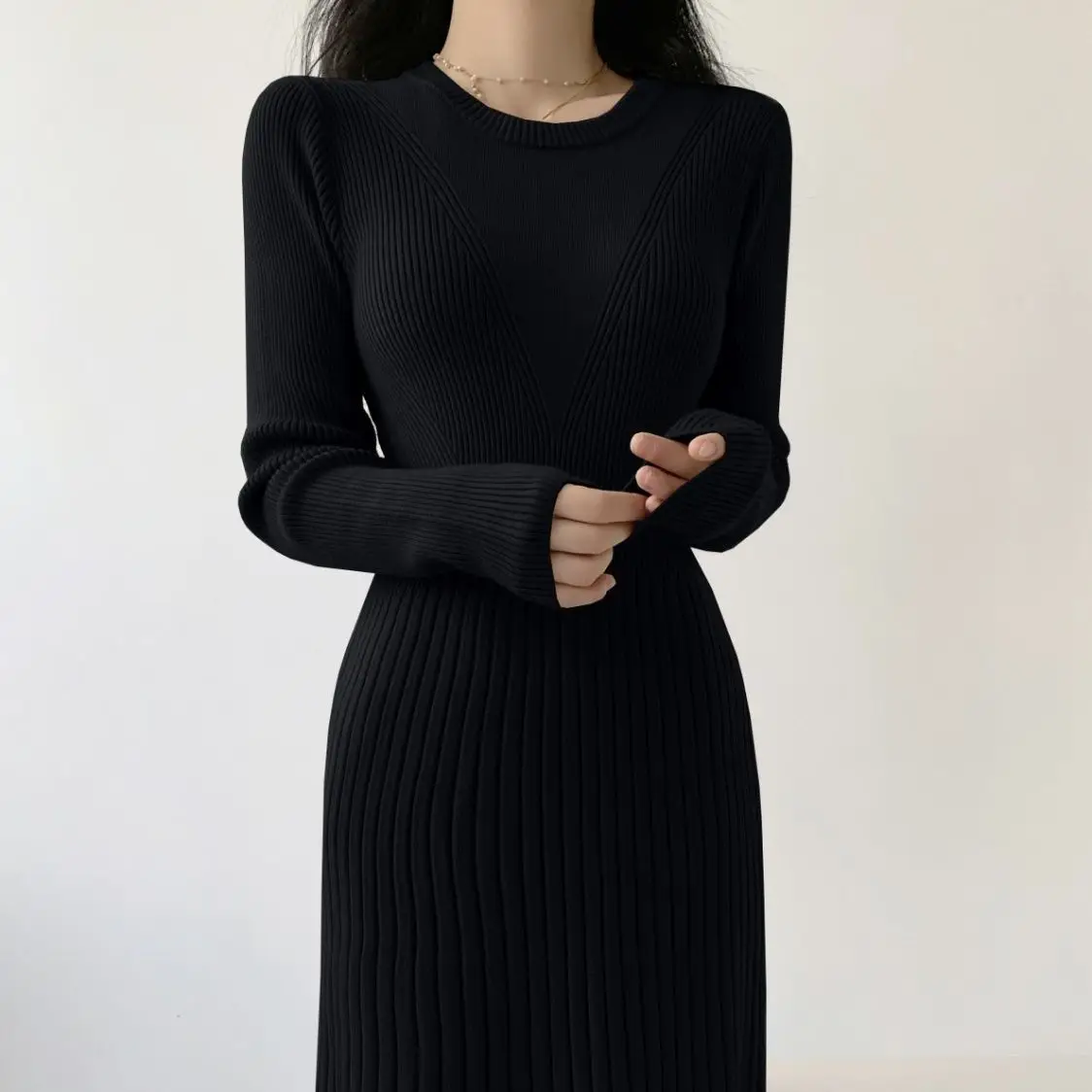 Women's Knitted Long Dress Slim Fit Base Layer Dress for Autumn Winter New Style with Coat Sweater Midi Dress Artistic Retro