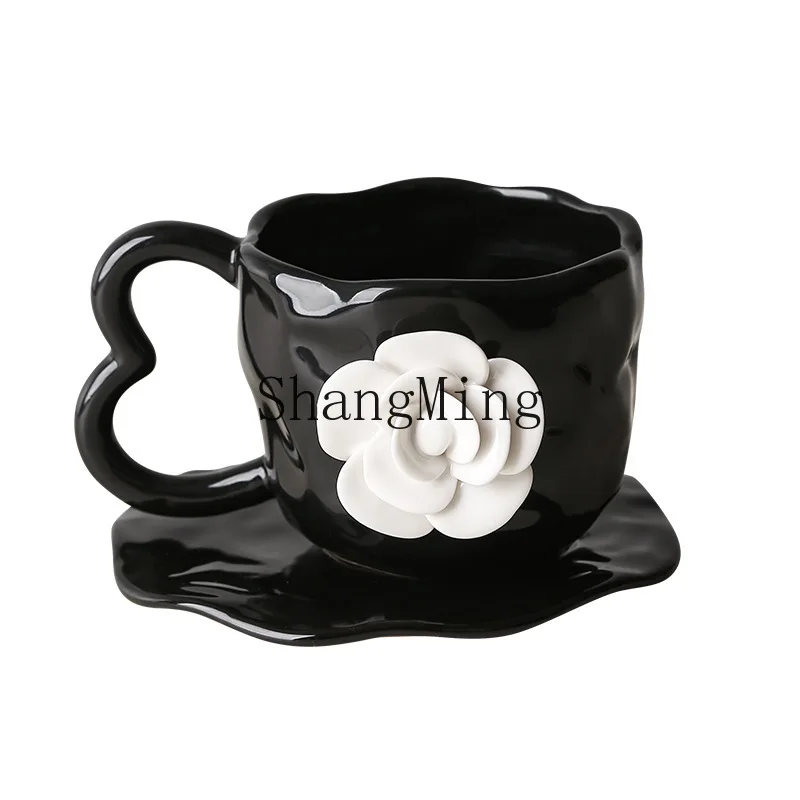 

DSA hand-squeezed flower coffee saucer ceramic three-dimensional relief cup creative mark flower cup high value camellia saucer