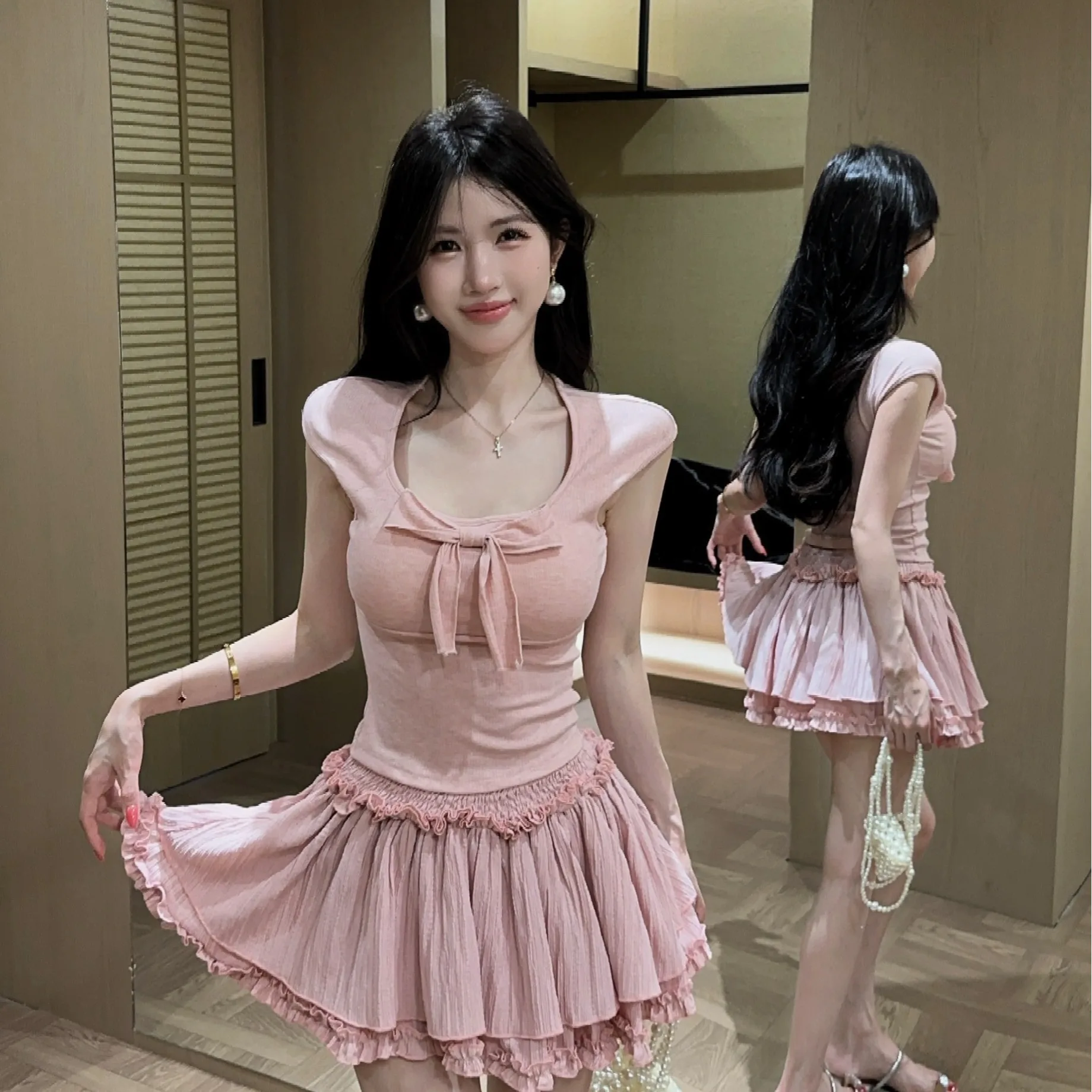 

Summer 2026 Women's Knot Shoulder Wrap Sleeve Slim Fit Top Elastic Waist Skirt Set V-neck Hong Kong Style Fashion Set