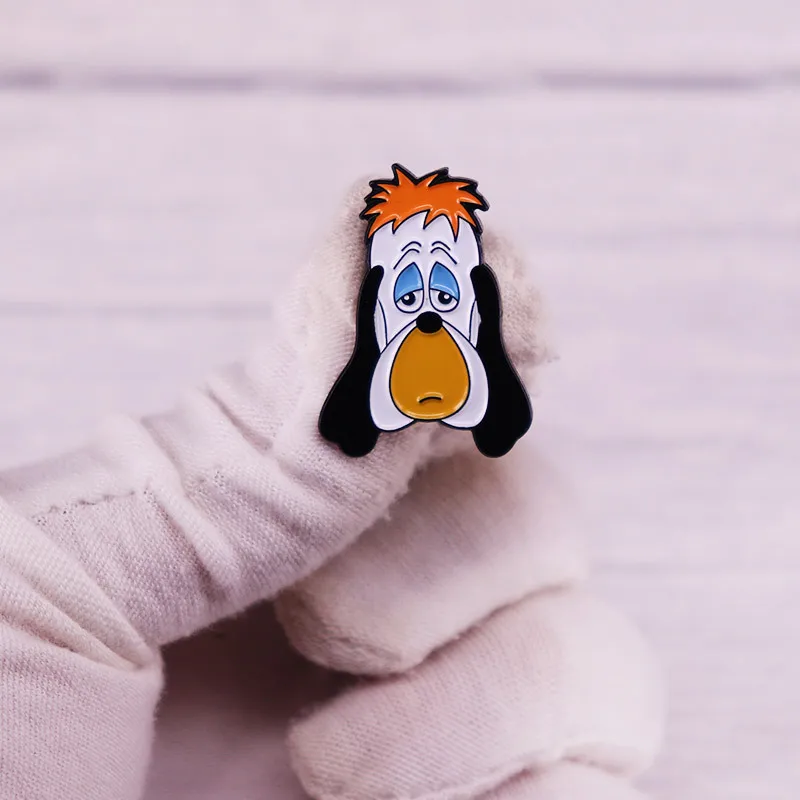 Miniso Droopy Cosplay Kostüm Metall Abzeichen Pin Legierung Brosche Zubehör Requisiten Weihnachts geschenk