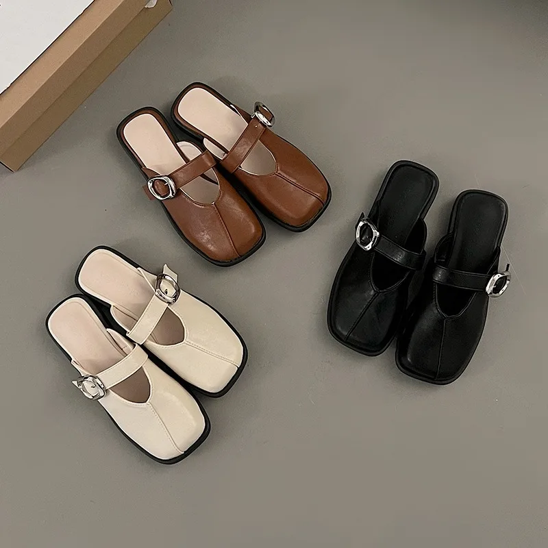 

Wear It Outside Low Heel Modern Slippers Summer Fashion Women Mules Square Head Belt Buckle Casual Shoes Pull on Flat Slipper
