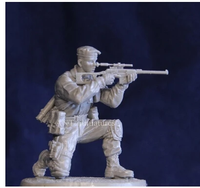 1/35 Scale Die-cast Resin White Model n Sniper Model Requires Manual Coloring Model No Base