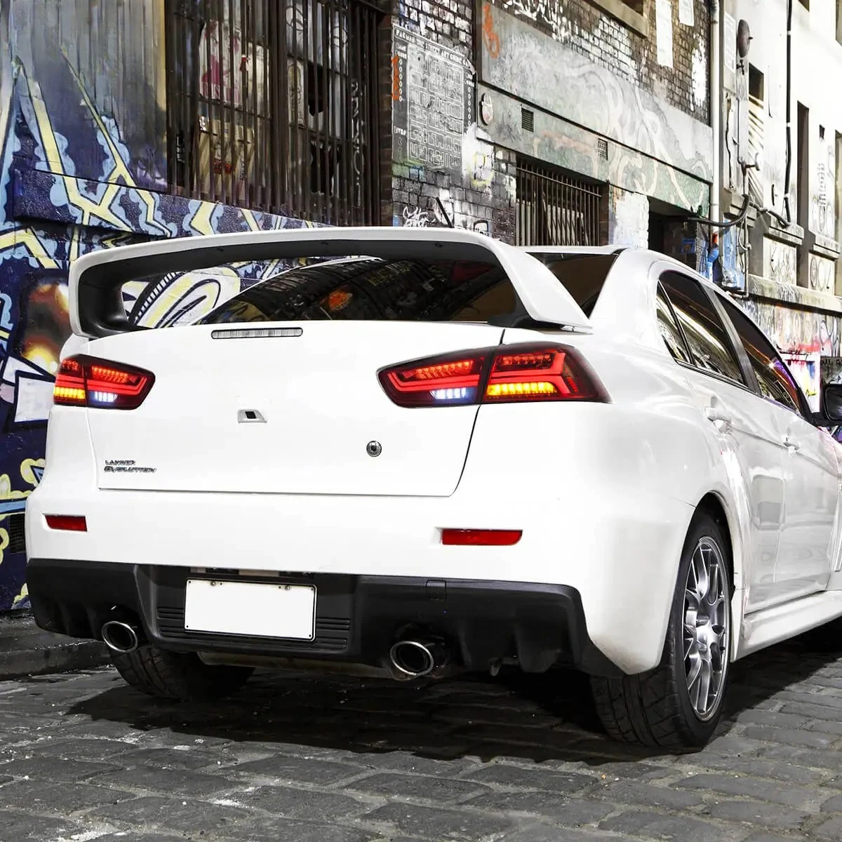 2 Stück Komplette LED-Rückleuchten für Mitsubishi Lancer EVO X 2008-2017 mit Startanimation, sequenzieller Blinkerfunktion und getönten Rückleuchten