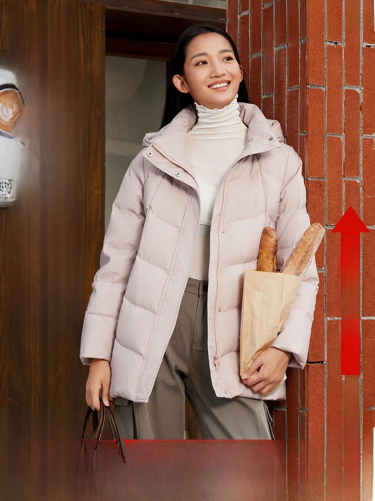 

Женская уличная пуховая куртка Snow Flng Spring 2026 средней длины с капюшоном, розовая, в уличном стиле, универсальная, в японском стиле, прямого кроя.