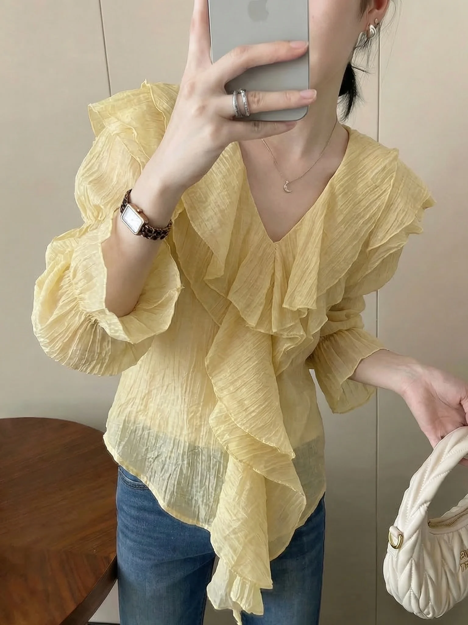 

Yellow Lace Trim V-Neck Shoulder Length Bell Sleeve Chiffon Shirt Women's Fashion Spring New Loose Fit Korean Style Top