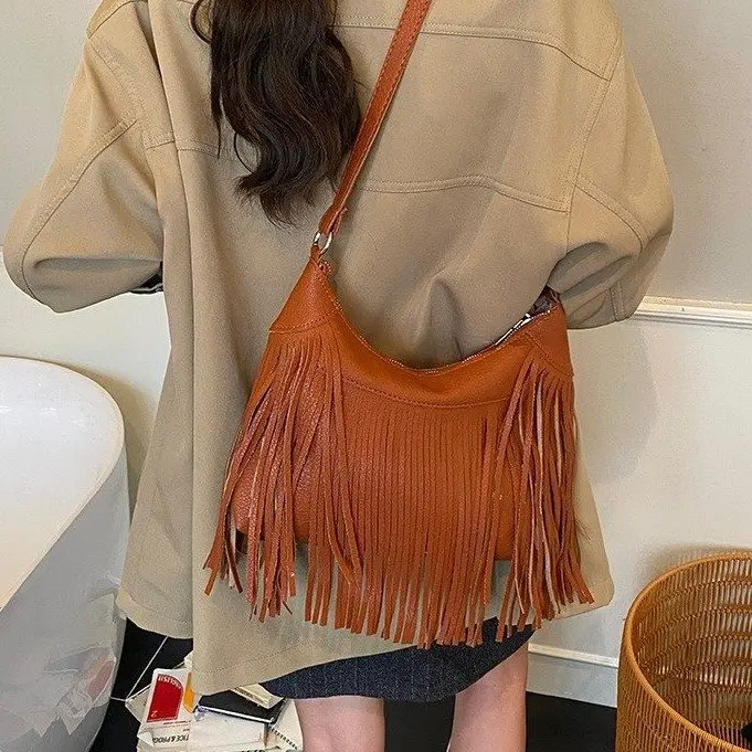 

Autumn New Small Square Bag Women, Niche Design Messenger Bag PU Shoulder Bucket Model, High-end Fringed Style