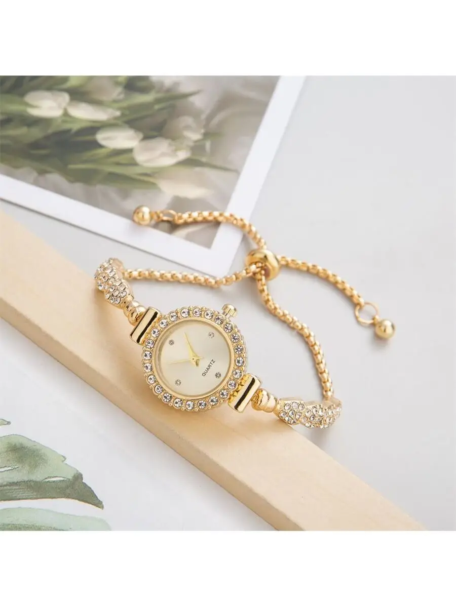 2023 New Fashion Women's Bracelet Watch, Round Case, Stainless Steel Strap, Quartz Watch With Small Dial And Rhinestone Detail,