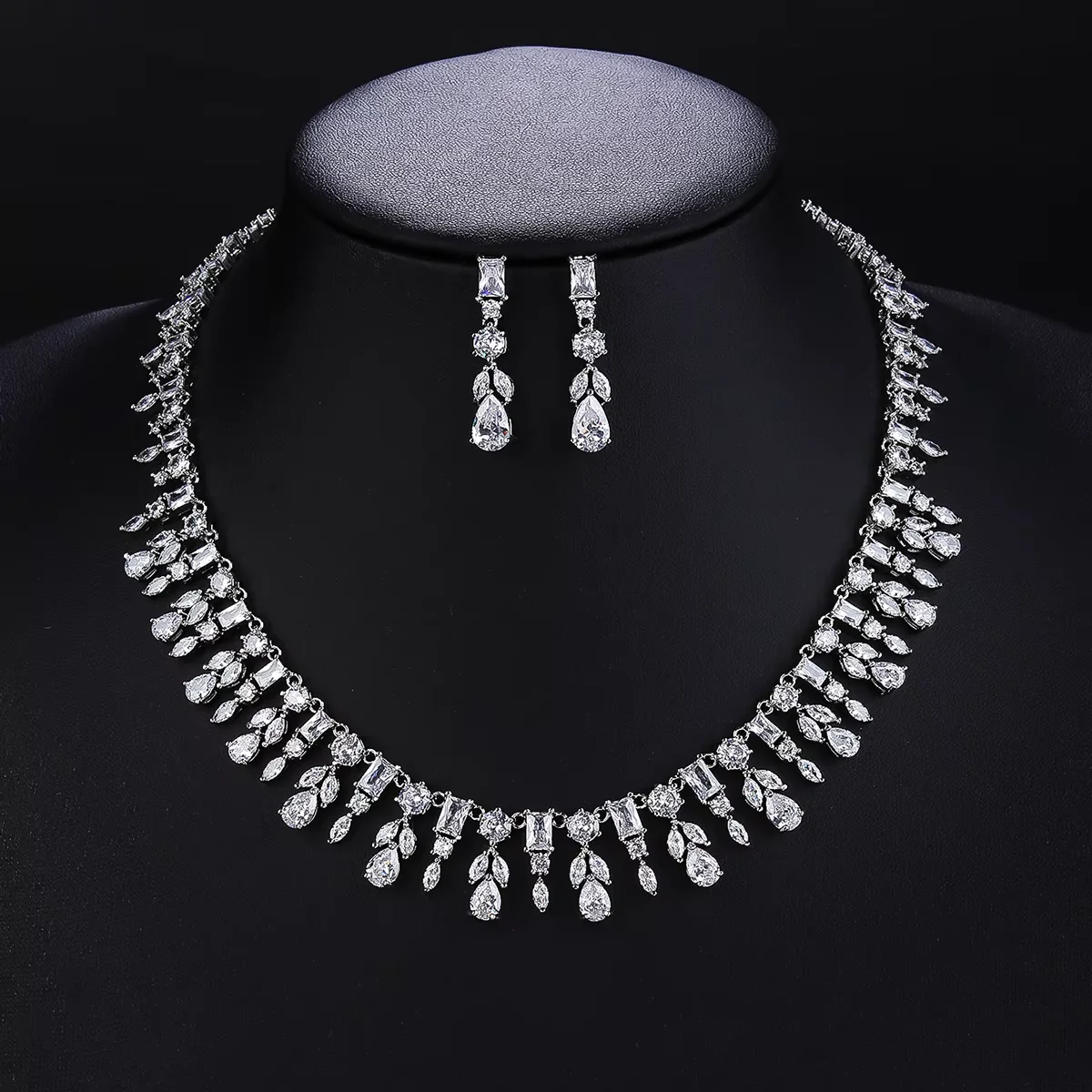 Luxury Bridal Jewelry Set Gorgeous Water Drop Cubic Zircon Party Wedding Necklace And Earrings Set CN10426