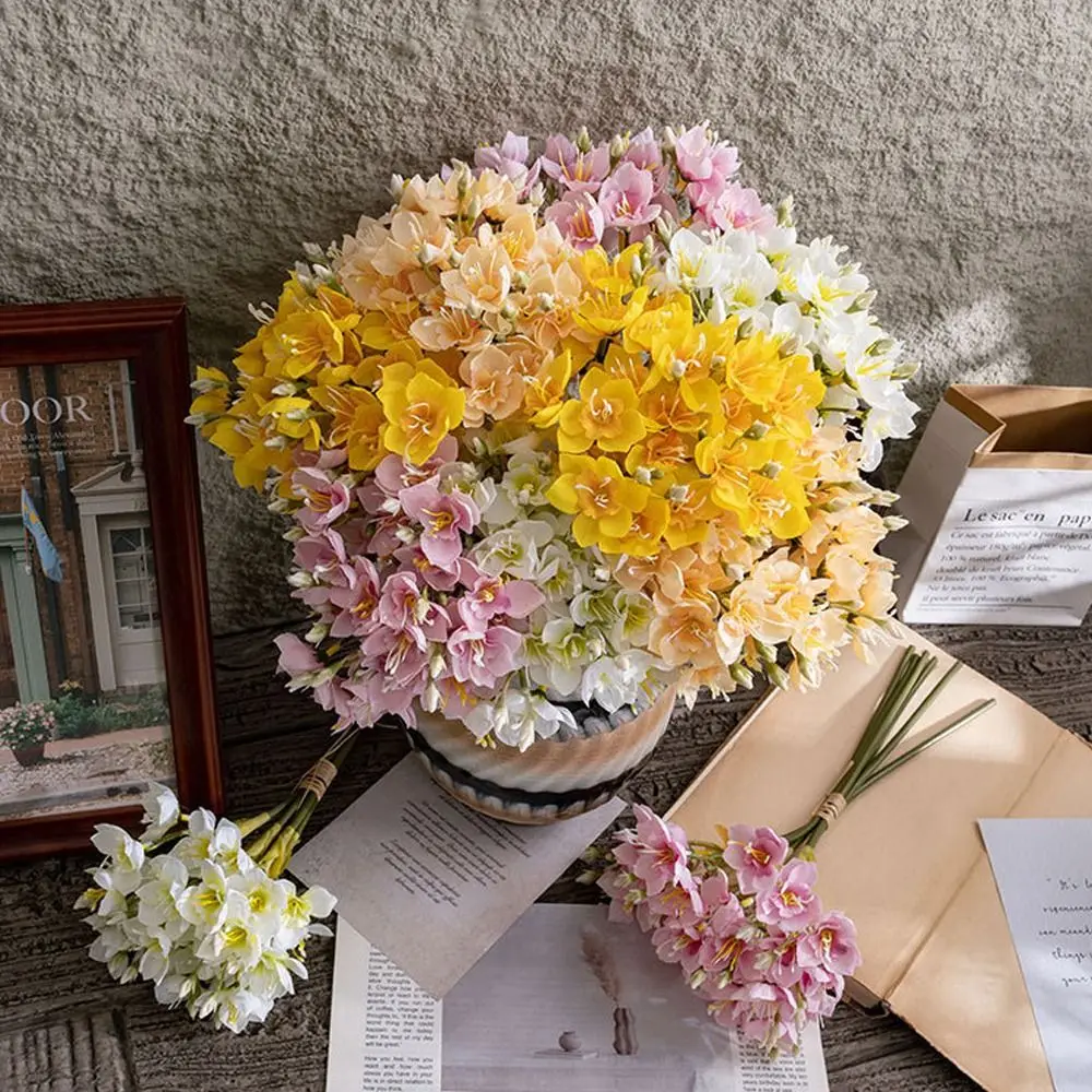 

Real Touch Artificial Narcissus Bouquet Luxury Elegant Silk Narcissus Flower Handmade Fake Flower Living Room Desktop