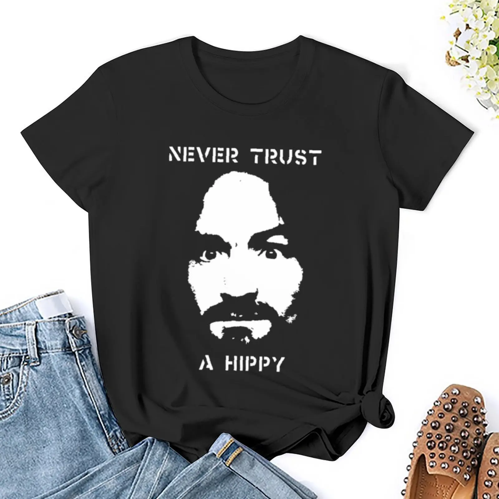 Camiseta de Never Trust A Hippy para mujer, ropa vintage lisa, ropa personalizada