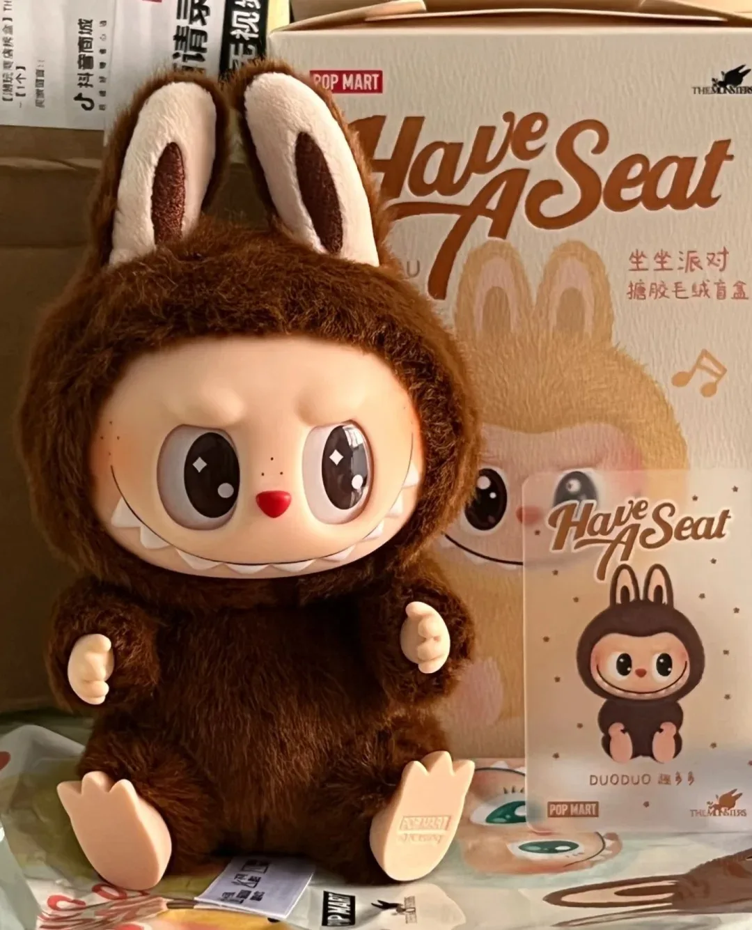 

Оригинальный POPMART THE MONSTERS Labubu Have A Seat Series слепая коробка виниловая плюшевая загадочная коробка кукла милая фигурка настольный орнамент игрушки