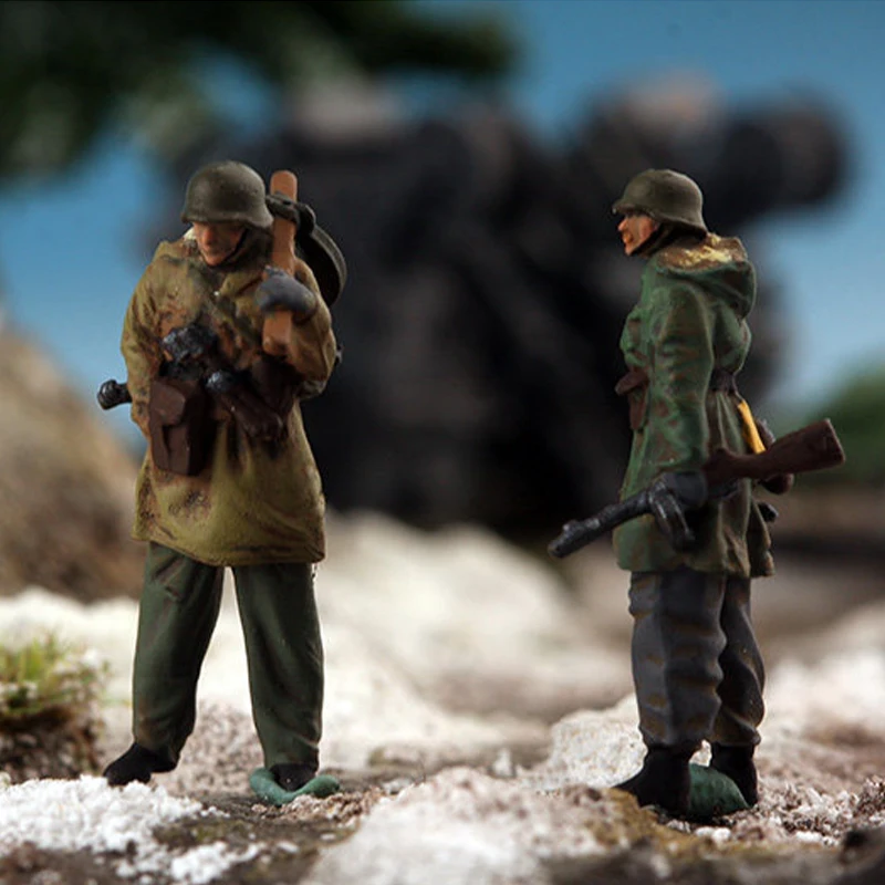 

1:72 Scale Resin Material German Army In Winter Soldiers 2 Suitable For Tank Scenes Collectible Decorative Gifts Display