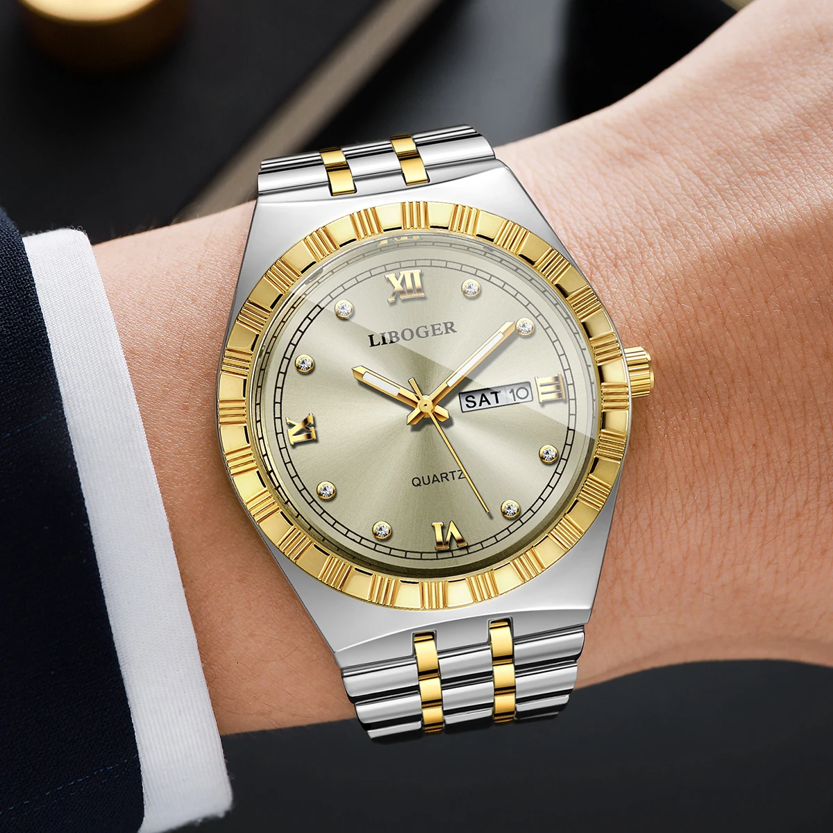 Luxury Men Business Watches Steel Strap Rhinestone Dial Calendar Quartz Wristwatch Daily Work Gift Relogio Masculino（Without Box
