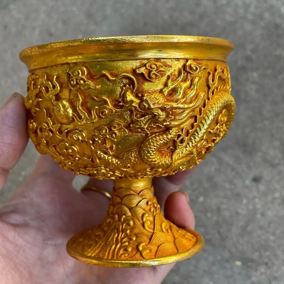 Gilt Double dragon play ball wine glass Ornament Decoration Tea Pet Figurines Desk Decor Accessories
