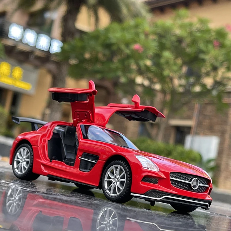 1:32 SLS AMG-GT Alloy Sports Car Model Diecast Metal Vehicles Car Model High Simulation Sound and Light Collection Toy Gift