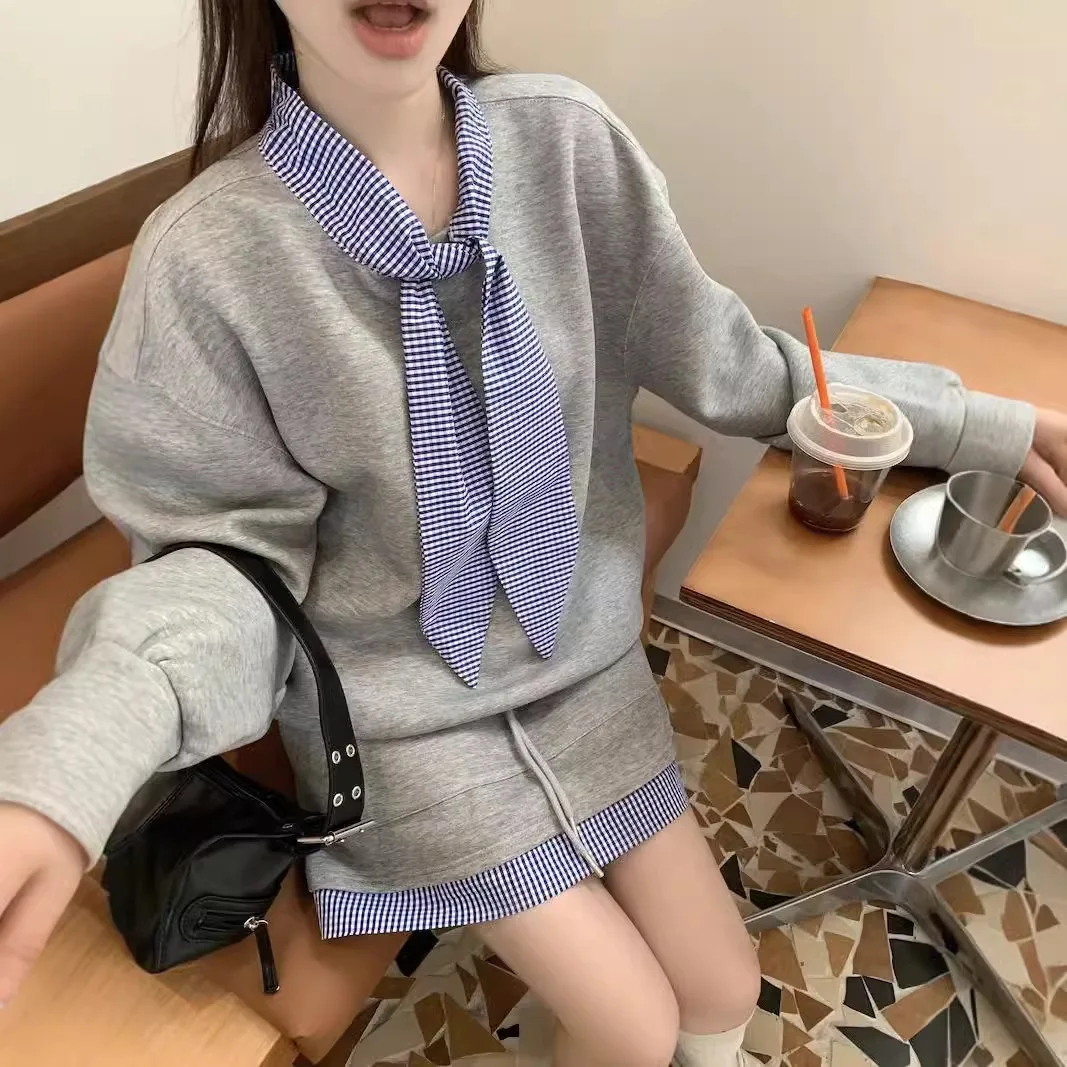 

Наряд для предварительного падения, модный контрастный клетчатый свитшот на шнуровке 2025 года, юбка трапециевидной формы с высокой талией, костюм с юбкой