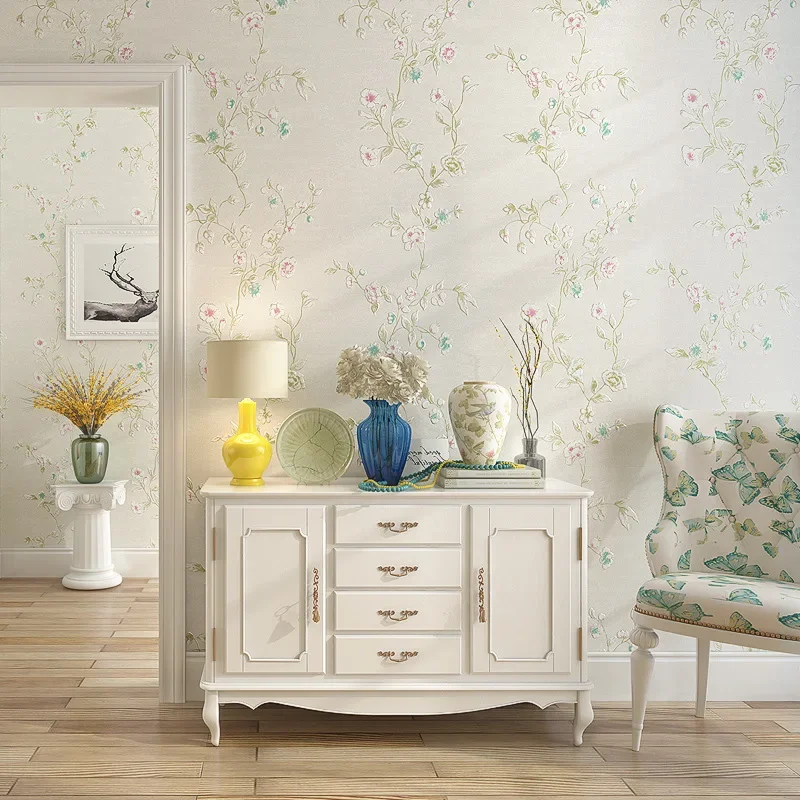 

Roll Wallpaper American garden bedroom wallpaper romantic and fresh non-woven vine flower living room wallpaper U142