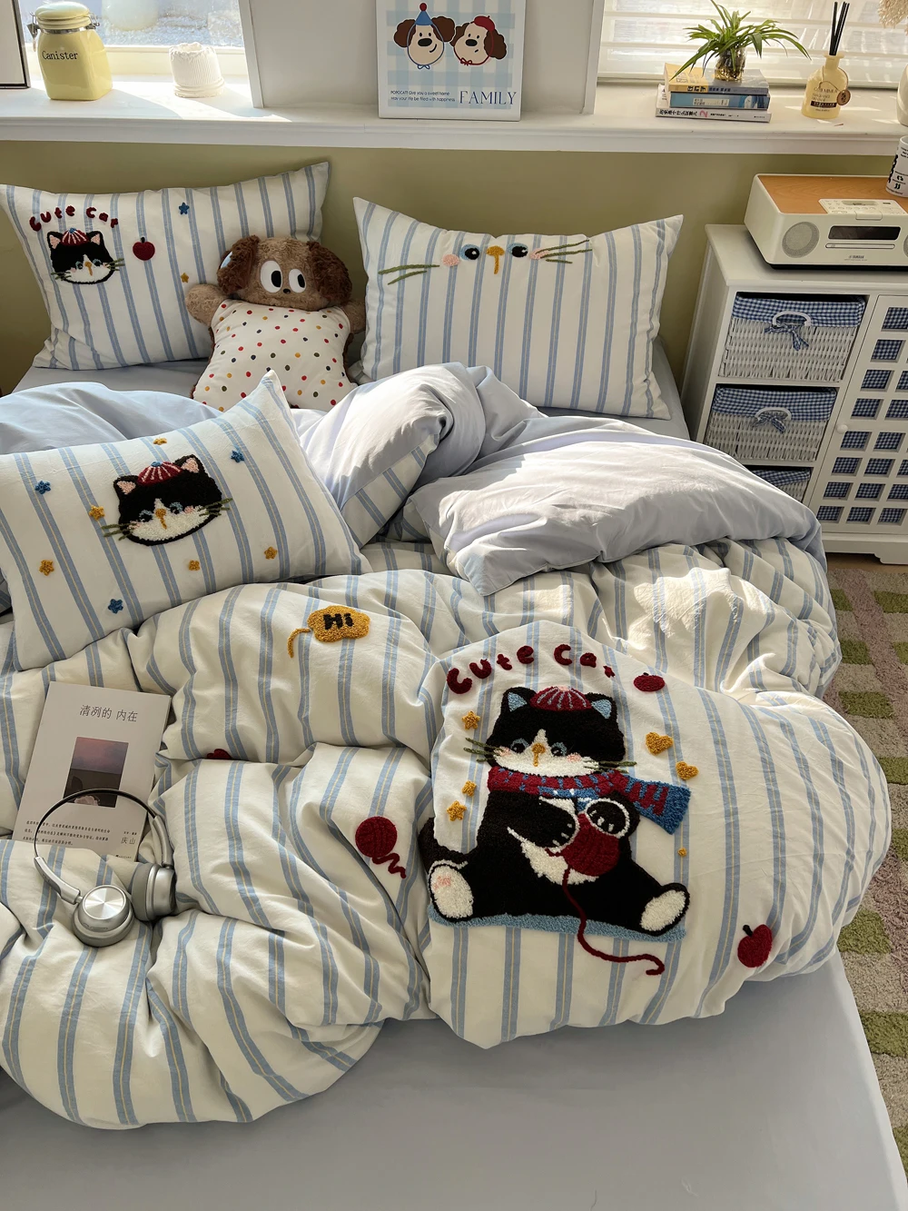 

Милый мультяшный комплект постельного белья из чистого хлопка, четыре предмета, с вышивкой, приятный для кожи, для студентов и взрослых