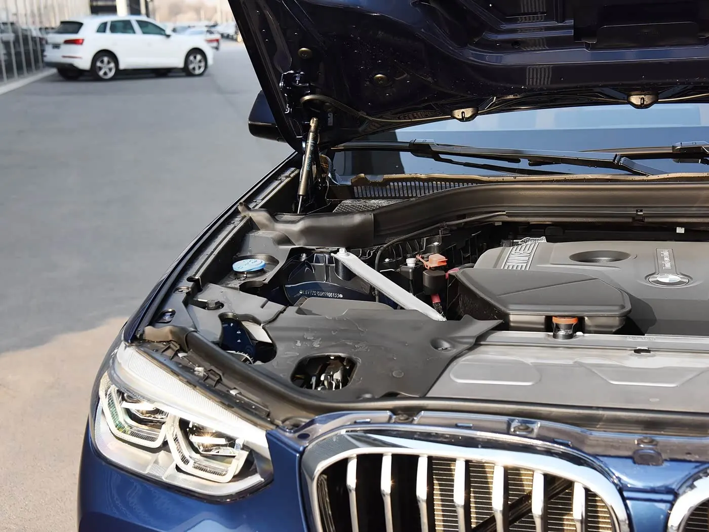 

2PCS Hood Gas Struts Dampers For 2017 2018 2019-2024 BMW X3 MK3 (G01) 3rd Front Bonnet Lift Support Shock Absorber Piston Rods