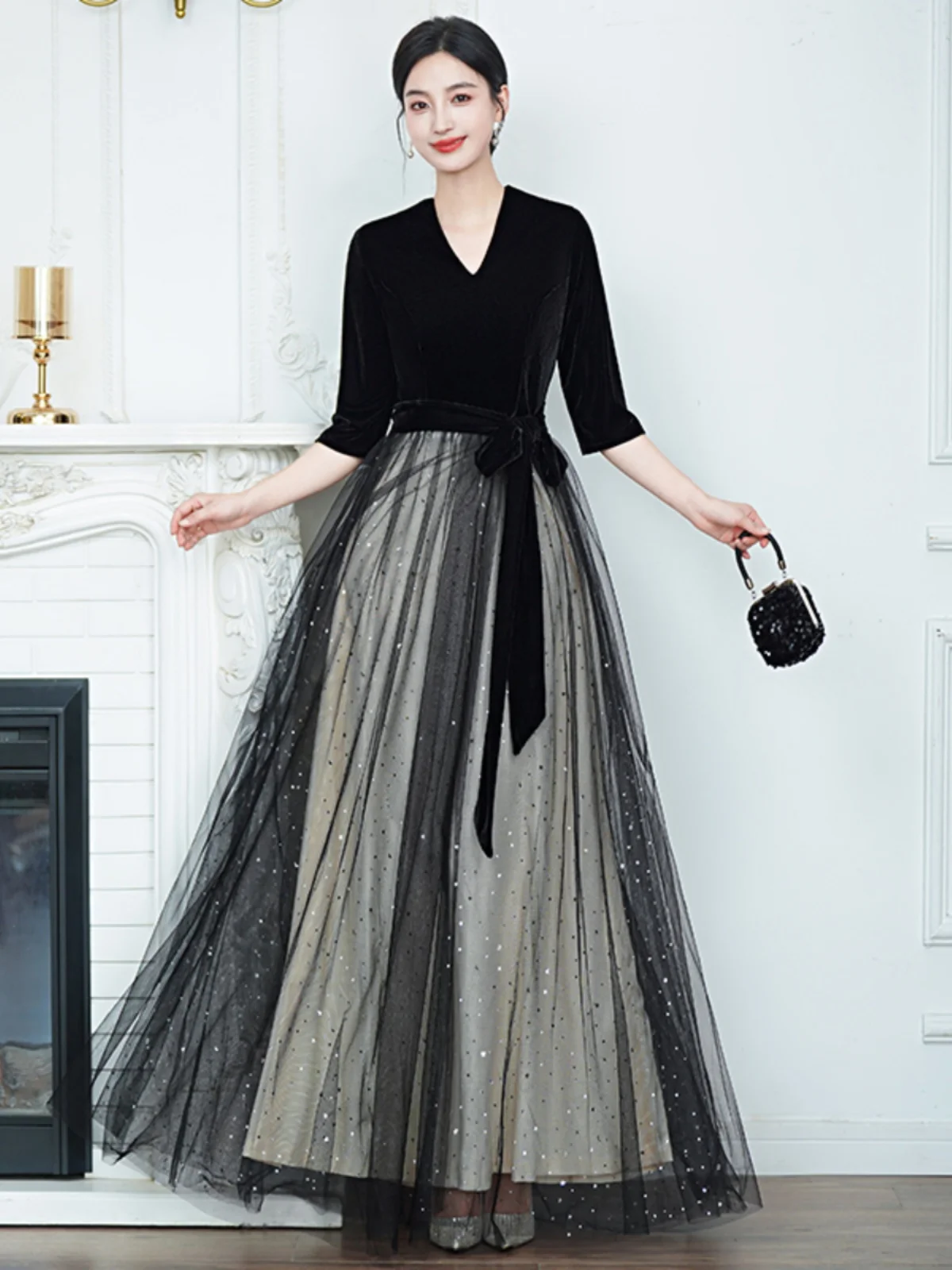 ชุดกระโปรงยาวสำหรับผู้หญิงปี 2024 สำหรับการแสดงเดี่ยว ชุดนักประสานเสียงผู้ใหญ่ ชุดแสดงบนเวที ดีไซน์ทันสมัย คอวีลึก ผ้าแก้ว...