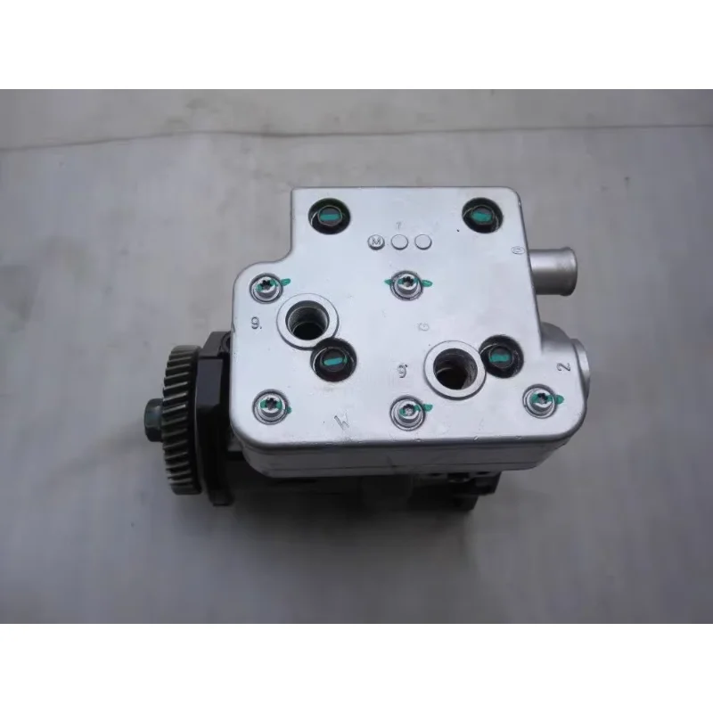 For Mini Diesel Engine Air Compressors New 4937462 4933783 5286678 5301095 12v/24v for Trucks view 2