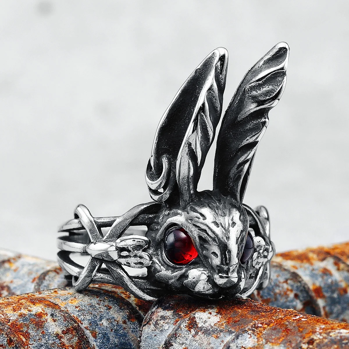 316L Stainless Steel Ring Villain Bunny Retro Rabbit Men Gem Rings