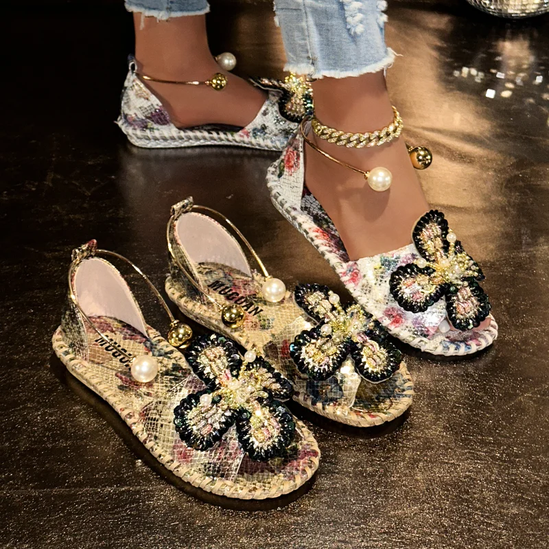 

Летние роскошные сандалии с плоской подошвой и открытым носком, модные повседневные сандалии с бисером, большие размеры, туфли без застежек, винтажные туфли с жемчугом и цветами