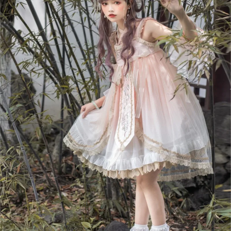 Chinese style embroidery delicate gas sweet dress