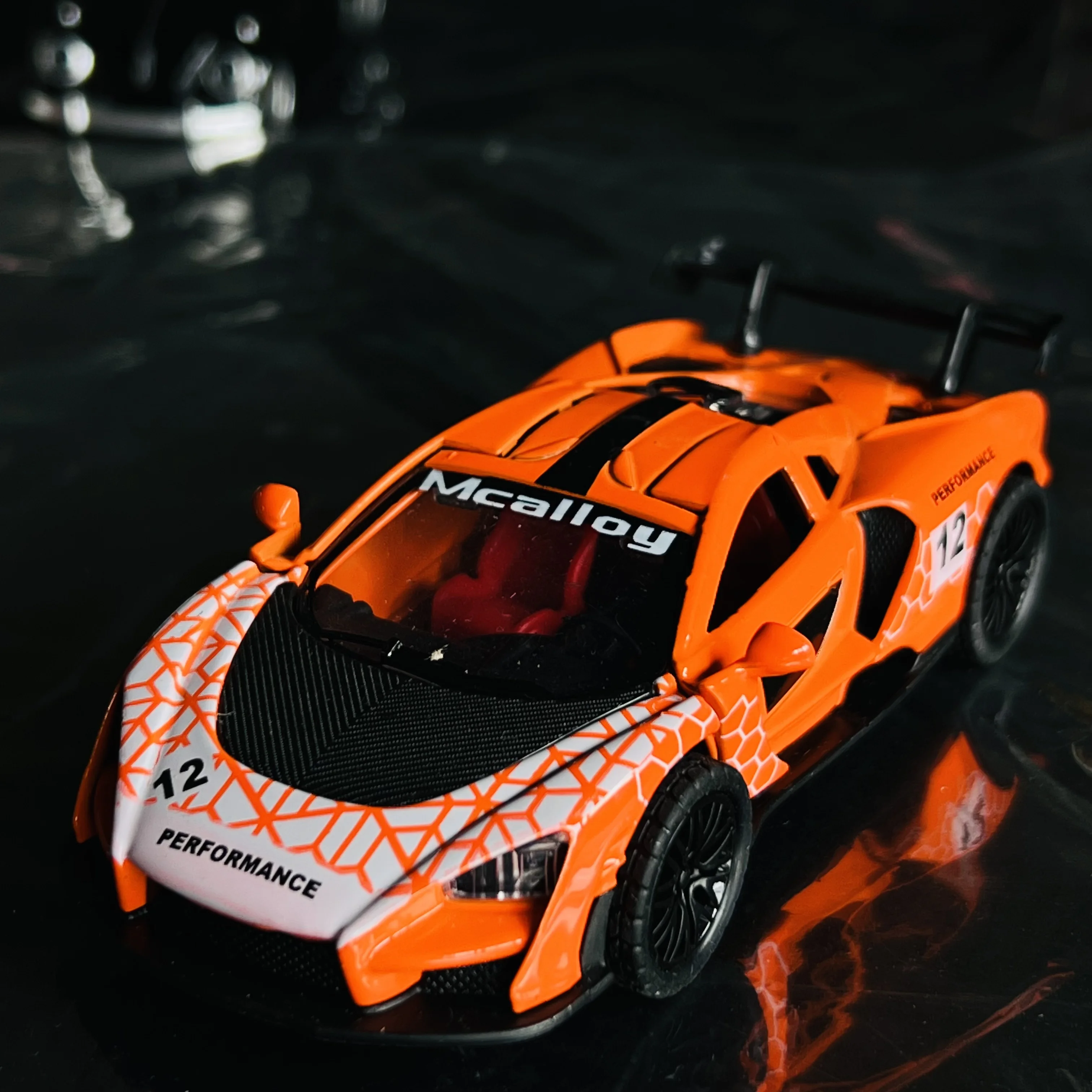 محاكاة سبيكة سوبر بارد سيارة رياضية معدنية رائعة سيارة صغيرة الجمود سيارة لعبة أطفال نموذج سيارة