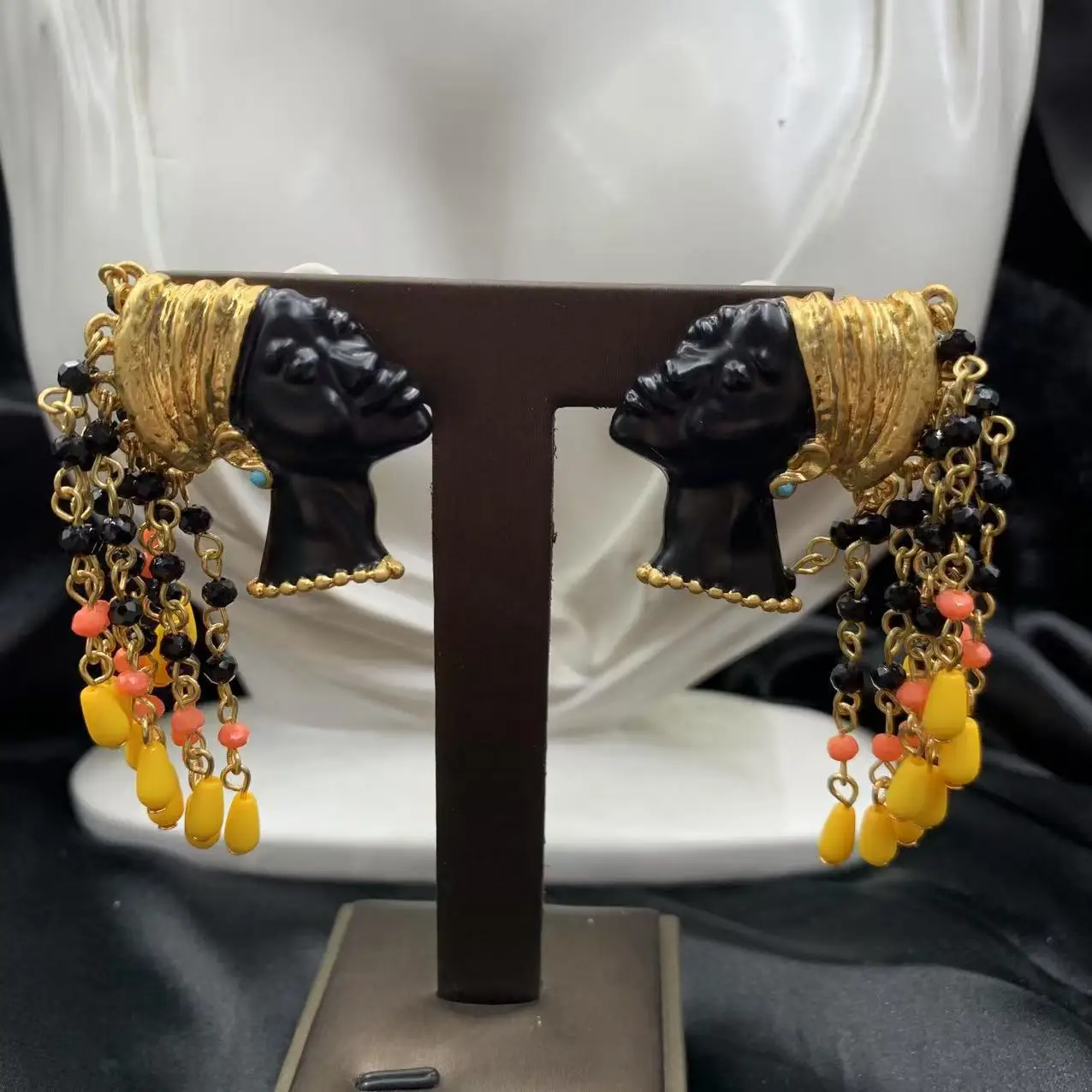 Vintage Exaggerated Tassel Earrings Jewelry Copper Alloy Enamel Craftsmanship Glass Bead Head pendant Ear Clips For Women