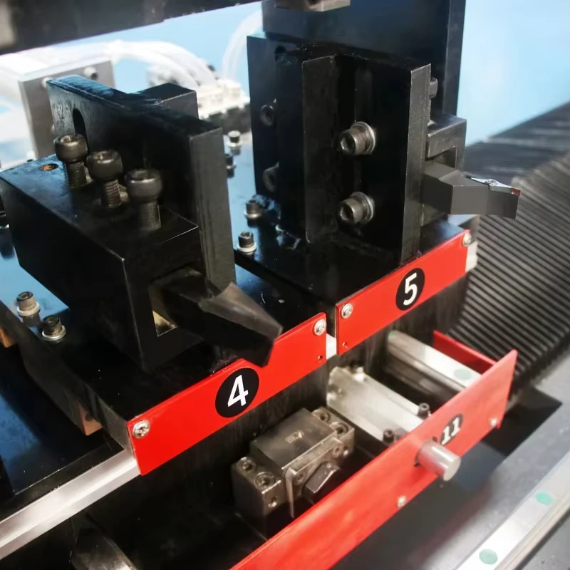 آلة الخشب للساقين آلات العمل عالية الجودة متعددة الوظائف 1530 مخرطة